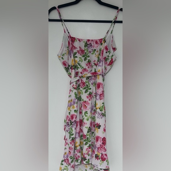 Love…Ady Floral Faux Wrap Dress Size Medium - Picture 2 of 7